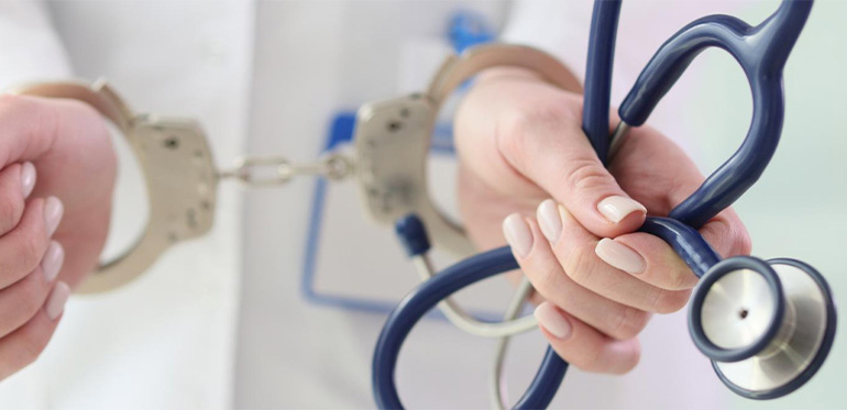 Incapacidad médica y consecuencias legales por uso indebido